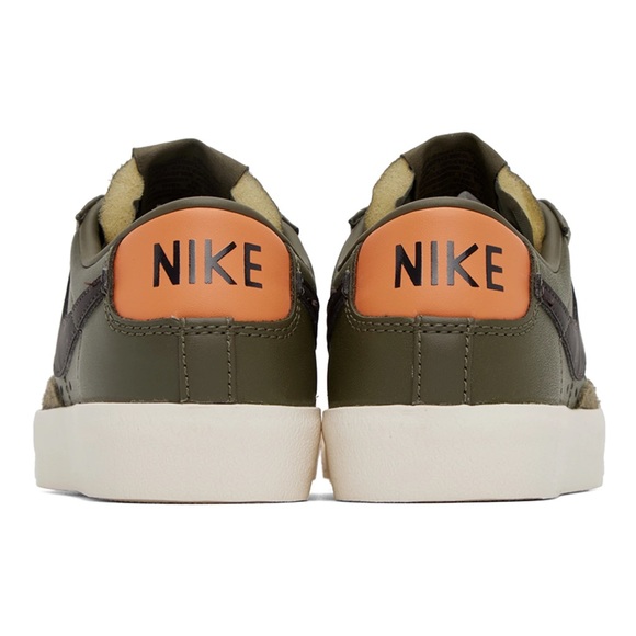 NIKE Green Blazer '77 Low Sneakers - Picture 2 of 9